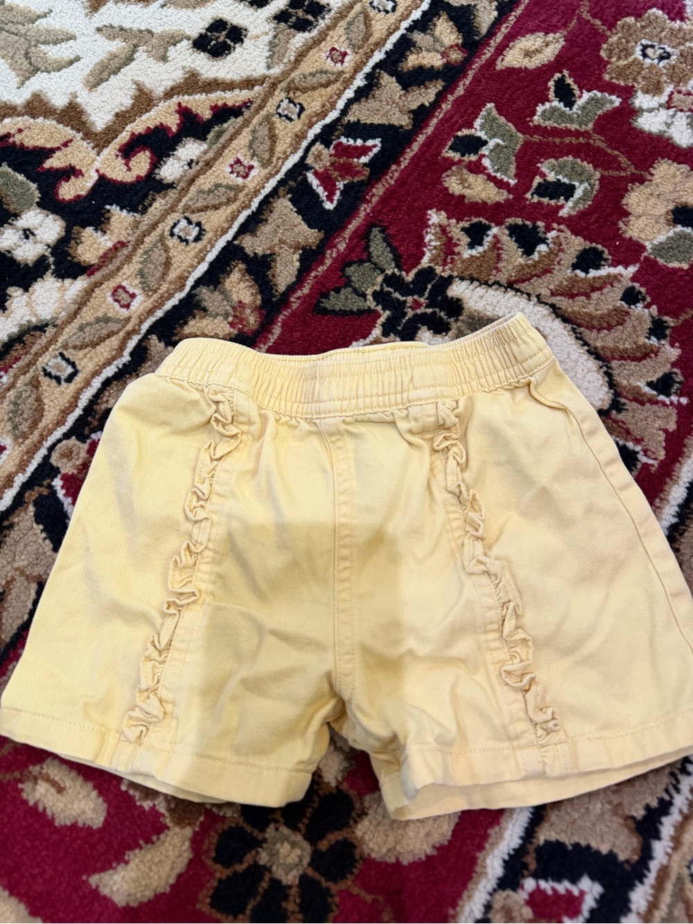 10/20 Girls' Yellow Ruffle Trim Shorts
